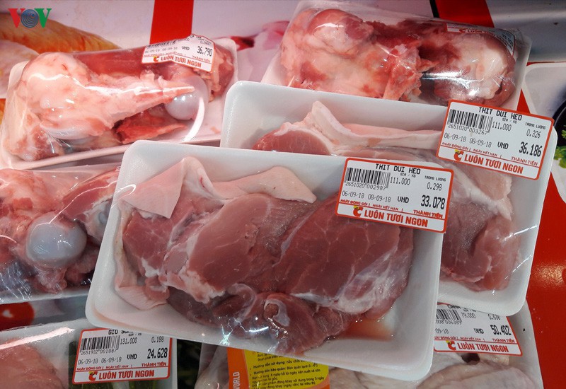 Tổng cục Hải quan yêu cầu các địa phương tạo điều kiện cho việc nhập khẩu thịt lợn, ngăn chặn buôn bán, vận chuyển trái phép qua biên giới. (Ảnh minh họa)