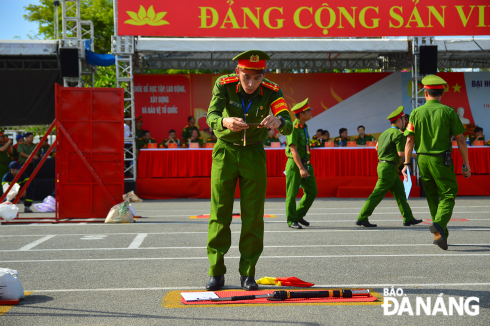 The judging board performing objective and impartial tasks