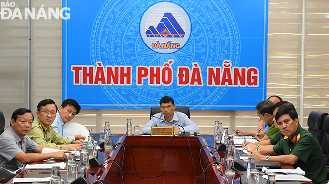Phó Chủ tịch UBND thành phố Hồ Kỳ Minh chủ trì tại điểm cầu Đà Nẵng. Ảnh: KHÁNH HÒA