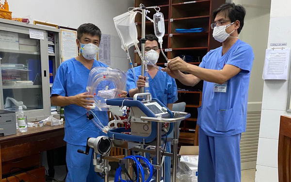 Đội phản ứng nhanh gồm các y bác sĩ của Bệnh viện Chợ Rẫy đã được cử đến Đà Nẵng. Ảnh: Bệnh viện Chợ Rẫy