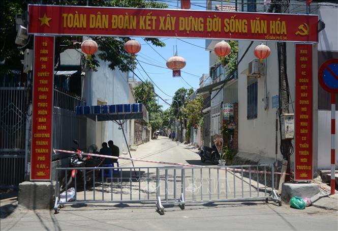 Phong tỏa khu dân cư đường Lê Hữu Trác (phường An Hải Đông, quận Sơn Trà, thành phố Đà Nẵng).