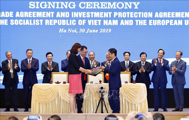 Lễ ký Hiệp định Thương mại tự do và Hiệp định Bảo hộ đầu tư giữa Việt Nam và Liên minh châu Âu, chiều 30/6/2019, tại Hà Nội. Ảnh: Thống Nhất/TTXVN