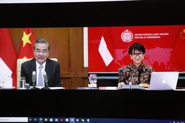 Indonesian Foreign Minister Retno Marsudi (R) has virtual meeting with her Chinese counterpart Wang Yi on July 30 (Source: antara)