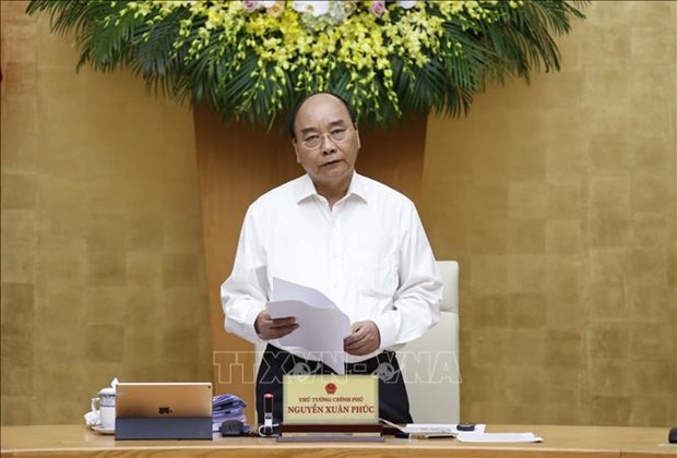 Prime Minister Nguyen Xuan Phuc speaks at the meeting (Photo: VNA)