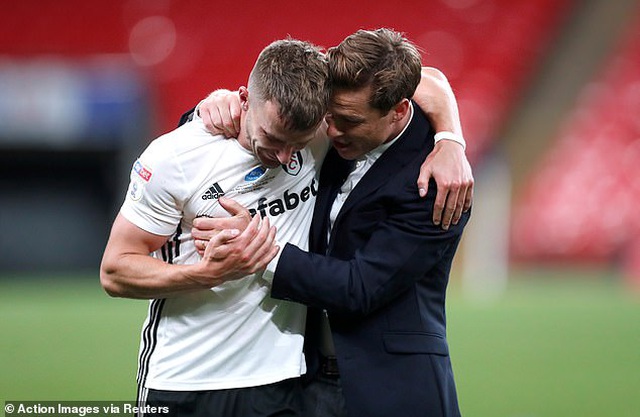 Bryan khóc khi tỏa sáng giúp Fulham lên hạng