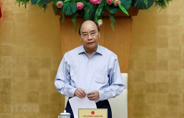 Prime Minister Nguyen Xuan Phuc speaks at the meeting (Photo: VNA)