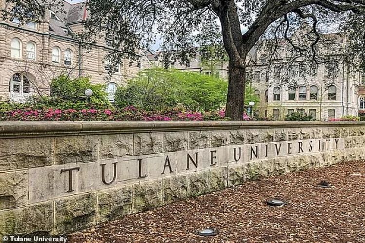 Trường Đại học Tulane ở New Orleans cấm sinh viên tụ tập trên 15 người. Ảnh: Tulane University