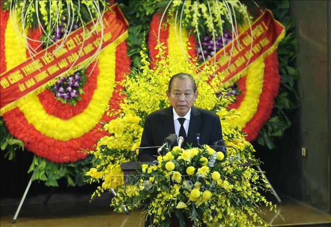 Phó Thủ tướng Thường trực Trương Hoà Bình, Trưởng Ban lễ tang phát biểu. Ảnh: TTXVN