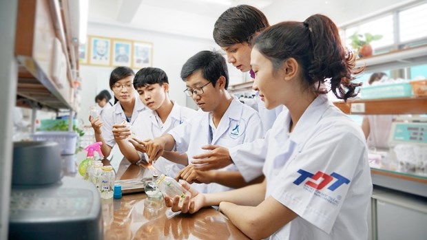 Students doing research at Ton Duc Thang University (Source: en.nhandan.org.vn)