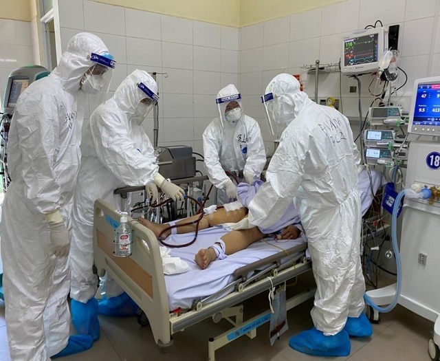 Trong số 243 bệnh nhân đang điều trị Covid-19 tại Đà Nẵng, có 31 bệnh nhân tiên lượng nặng, rất nặng và nguy kịch