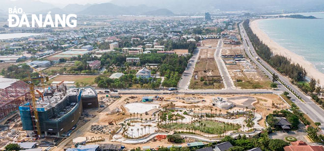  The Lien Chieu port lays the key role as the drivers of the city's economic growth. Here is a scene from the Xuan Thieu Beach - Nam O project in Lien Chieu District.