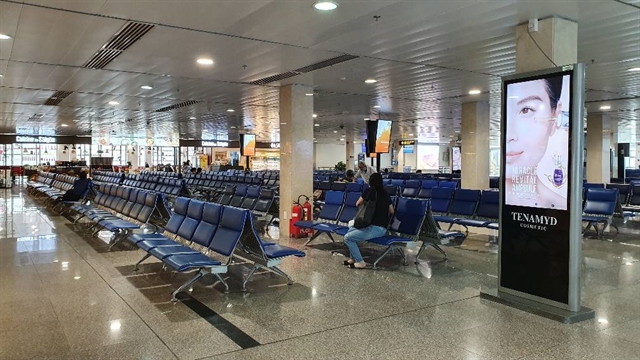 A lounge at HCM City's Tan Son Nhat International Airport has few guests. 