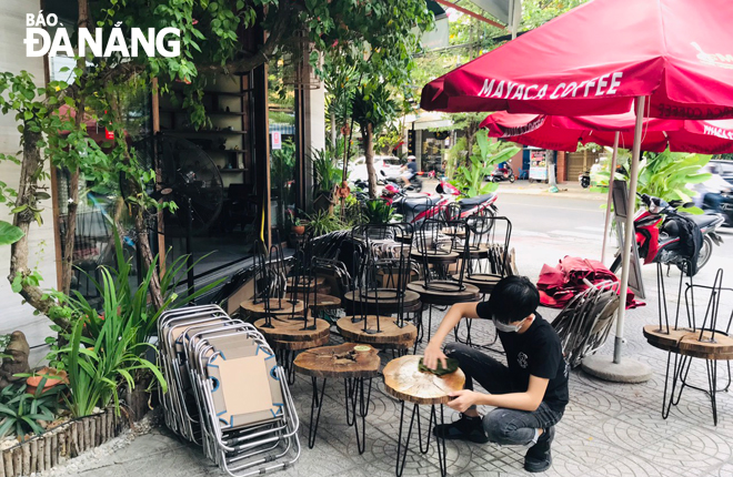 The Mayaca coffee shop at 113 Le Dinh Duong, Hai Chau District ready welcoming customer back