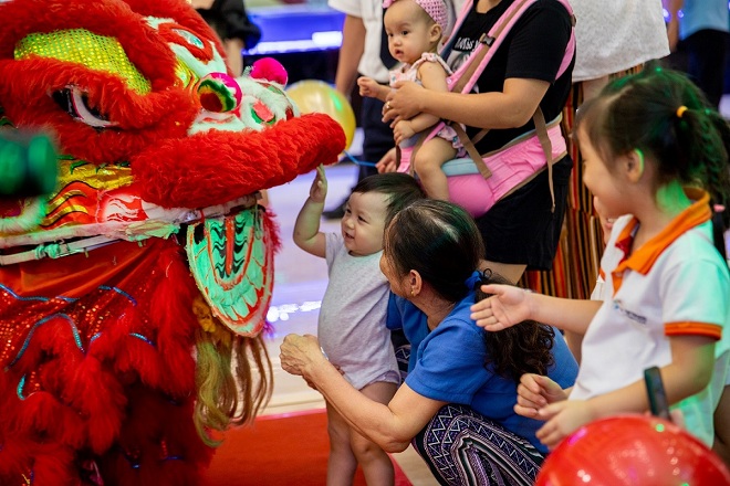 Nhiều hoạt động nghệ thuật, biểu diễn, vui chơi dành cho bé và gia đình trong các ngày cuối tuần.