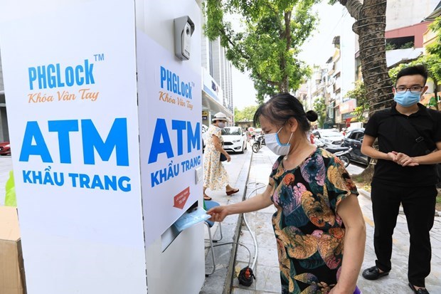 A mask ATM in Hanoi (Photo: VNA)