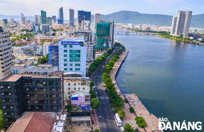 Các phong trào thi đua do Mặt trận thành phố phát động và chủ trì thực hiện đã góp phần xây dựng thành phố ngày càng văn minh, hiện đại. Trong ảnh: Đô thị ven tuyến đường Bạch Đằng, quận Hải Châu. Ảnh: ÁNH DƯƠNG	