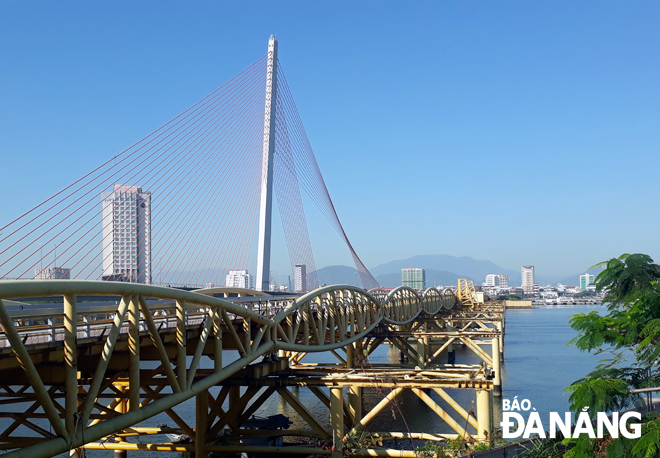 Da Nang government gave a nod to the turning of the bridge into a pedestrian-only one in 2012 in a bid to create a new inviting place for local residents and tourists.