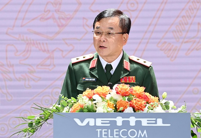Trung tướng Hoàng Xuân Chiến Ủy viên Trung ương Đảng, Ủy viên Quân ủy Trung ương, Thứ trưởng Bộ Quốc phòng phát biểu tại Lễ kỷ niệm.