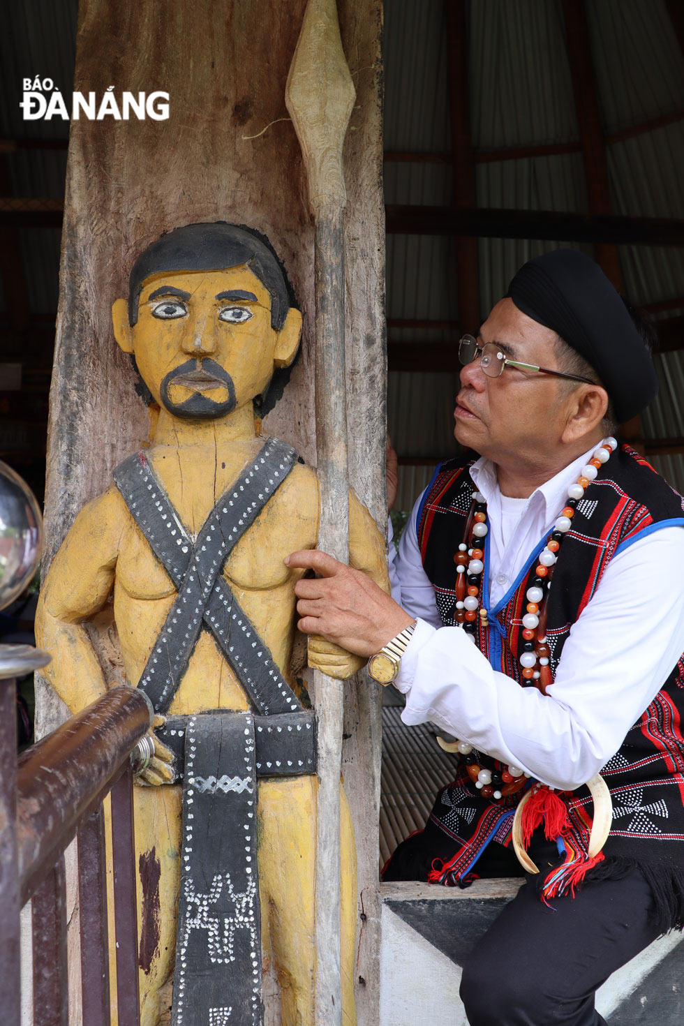 Co Tu artisan, Ating Pang, has played a pivotal role in the restoration of the Goul house in the Gung Village 