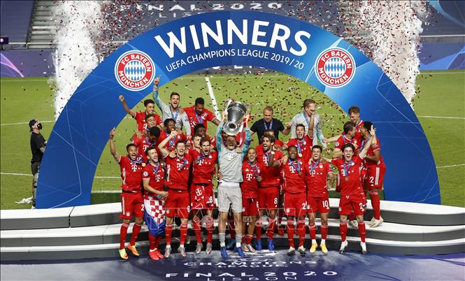 Ngày 23/8/2020, với chiến thắng 1-0 trước Paris Saint-Germain (PSG) trong trận chung kết trên sân Luz ở Lisbon (Bồ Đào Nha), Bayern Munich đã lần thứ 6 đăng quang ngôi vô địch Champions League mùa giải 2019-2020. Ảnh: AFP/TTXVN