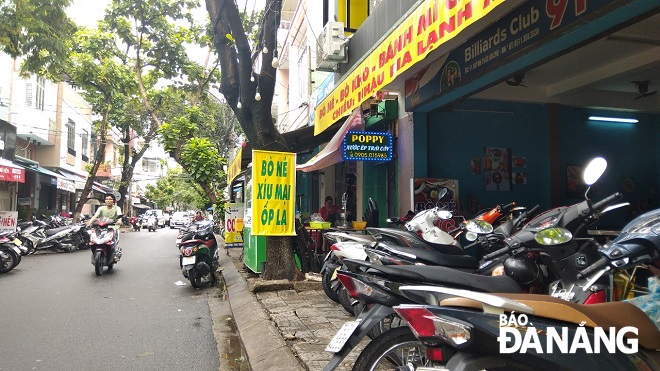 A corner of Huynh Thuc Khang Street 