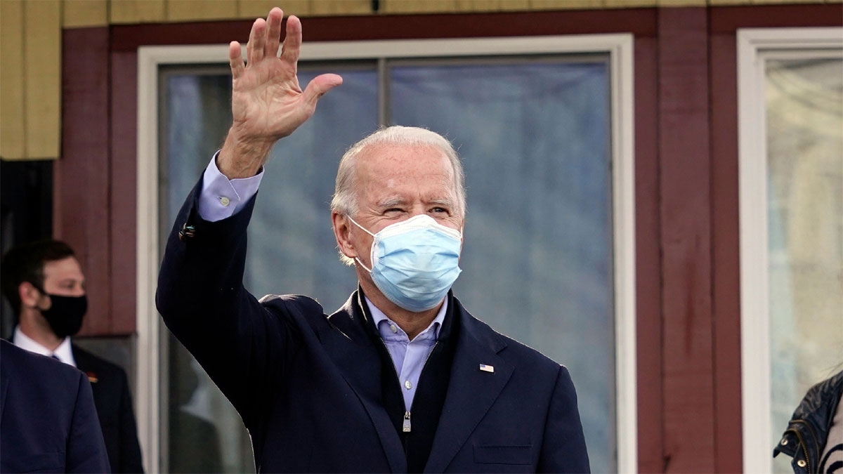 Ứng viên đảng Dân chủ Joe Biden đến Philadelphia, Pennsylvania hôm 3/11 (Ảnh: CNN)