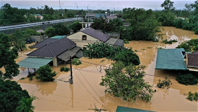 Following heavy downpours, widespread flooding occurred in rural districts of Đông Hà City, Quảng Trị Province, central Việt Nam on October 20. — VNA/VNS Photo Hồ Cầu