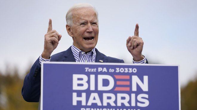  Ứng cử viên tổng thống đảng Dân chủ Joe Biden phát biểu tại Bristol, Pennsylvania tháng 10-2020. Ảnh: AP