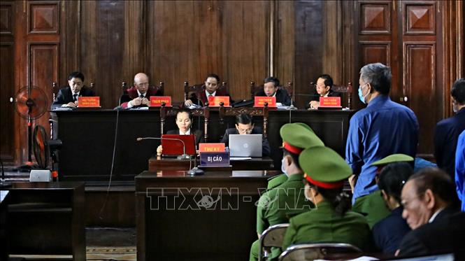 Đề nghị tuyên phạt bị cáo Đinh La Thăng mức án từ 10 - 11 năm tù