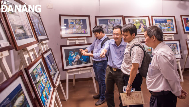 Tourists visiting the Da Nang Museum of Fine Arts in October 2020
