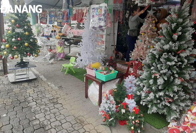 Shopping atmosphere for Christmas holiday heating up - Da Nang ...