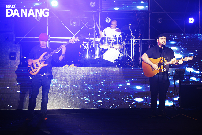 A foreign band performing a Christmas song at the ‘Amazing Night’