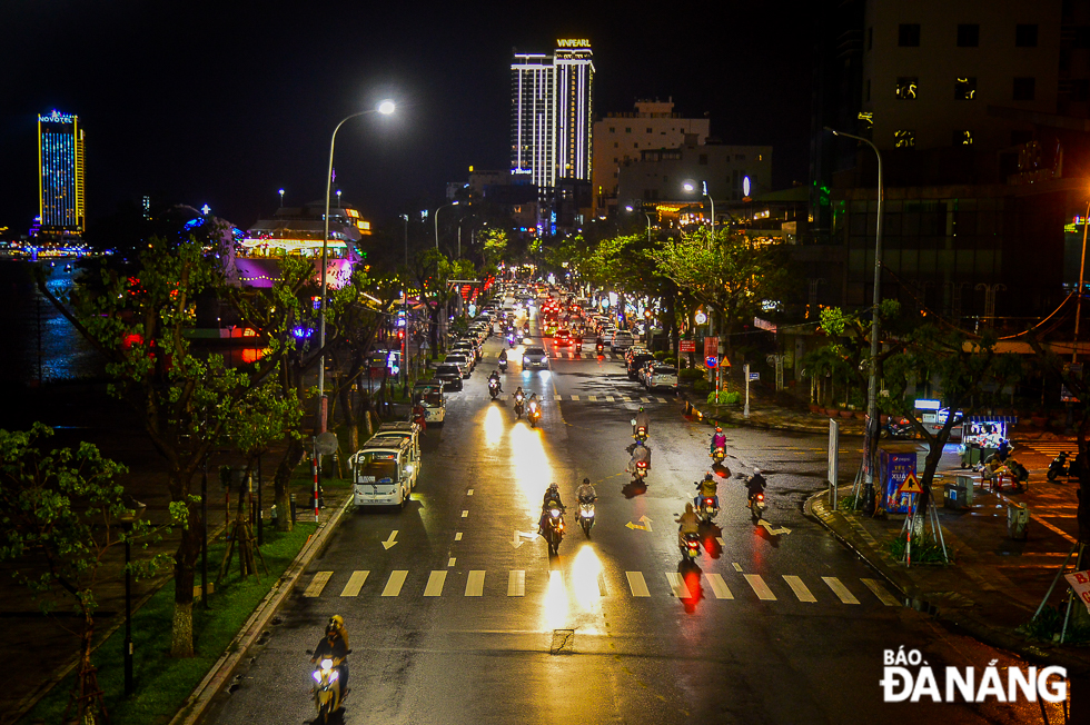   A local streets going more bustling with crowds of Christmas celebrators