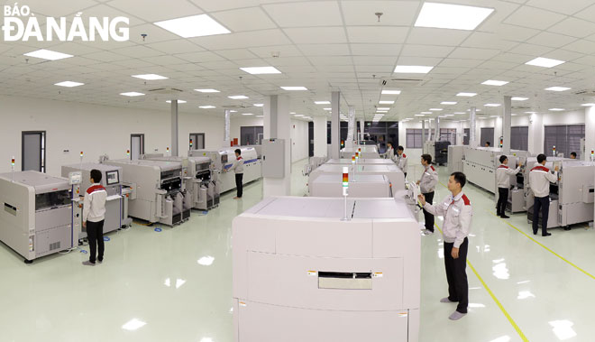 The city has seen a significant growth in the production of hi-tech products. Picture taken at the Trung Nam Electronics Manufacturing Services JSC-developed the SMT assembly and manufacturing plant in the Da Nang dedicated IT Park.