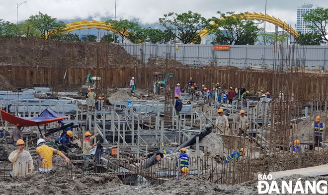 enthusiastic working atmosphere seen at the APEC Park expansion project