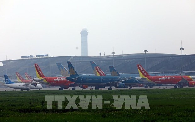 Aircraft land at Noi Bai International Airport in Ha Noi (Photo: VNA)