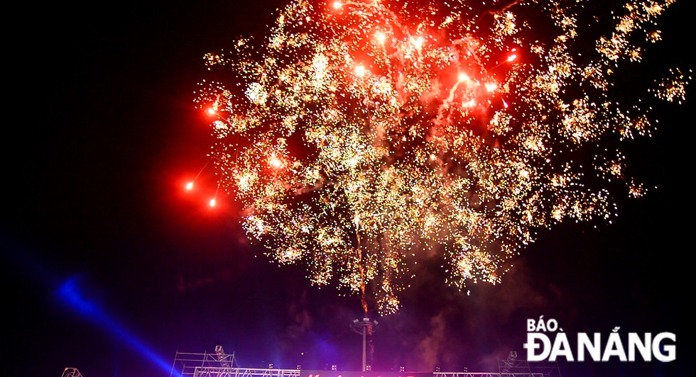  A spectacular pyrotechnic show ringing in the New Year