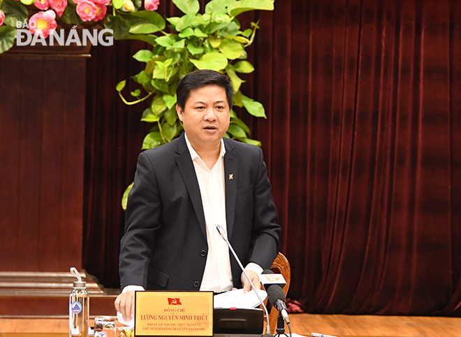 Phó Bí thư Thường trực Thành ủy, Chủ tịch HĐND thành phố Lương Nguyễn Minh Triết phát biểu kết luận tại hội nghị. Ảnh: ĐẶNG NỞ