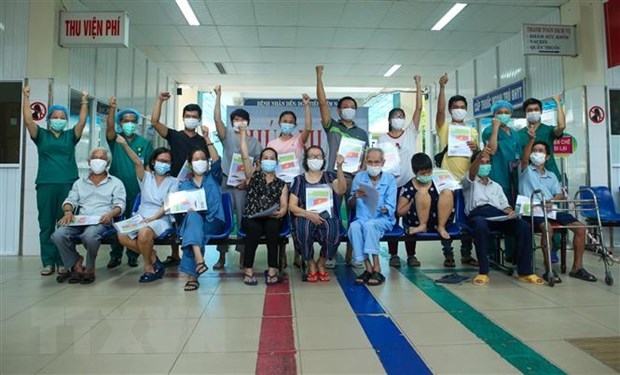 COVID-19 patients in Da Nang are given the all-clear NNhững bệnh nhân mắc COVID-19. (Photo: VNA)