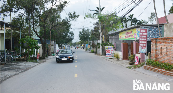 Tuyến đường ĐH8 ở xã Hòa Khương rộng 7,5 mét, giúp thúc đẩy giao thương, phát triển kinh tế - xã hội huyện Hòa Vang.				Ảnh: LÊ VĂN THƠM