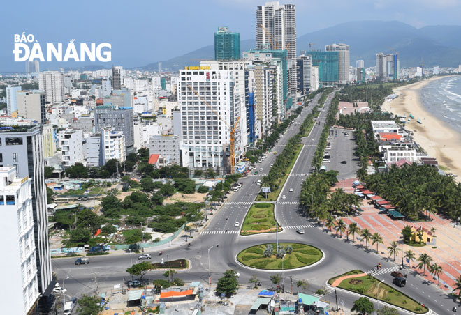 A land lot at the corner of the Vo Nguyen Giap and Vo Van Kiet streets has been earmakred for the development of a financial commercial, entertainment, casino and luxury apartment complex.