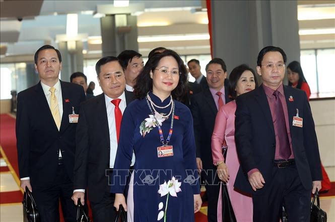 Đại biểu đoàn Đảng bộ tỉnh Lạng Sơn tham dự phiên bế mạc Đại hội XIII của Đảng.