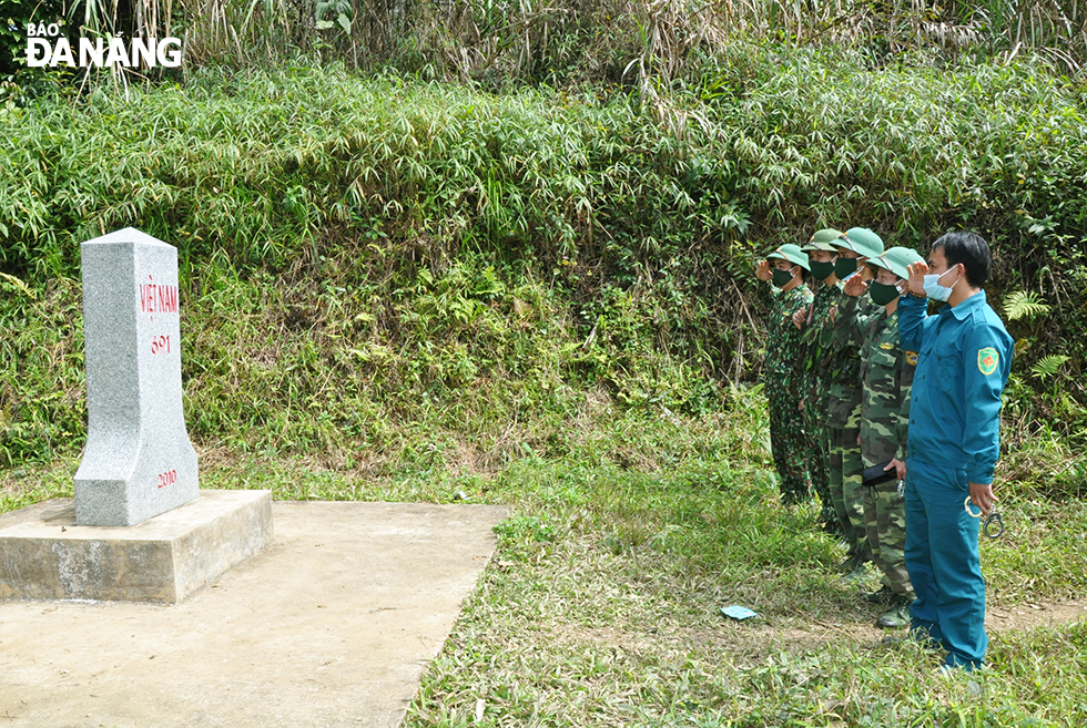  When reaching border landmark, the team must fully perform rituals and organise cleanups in accordance with the national regulations.