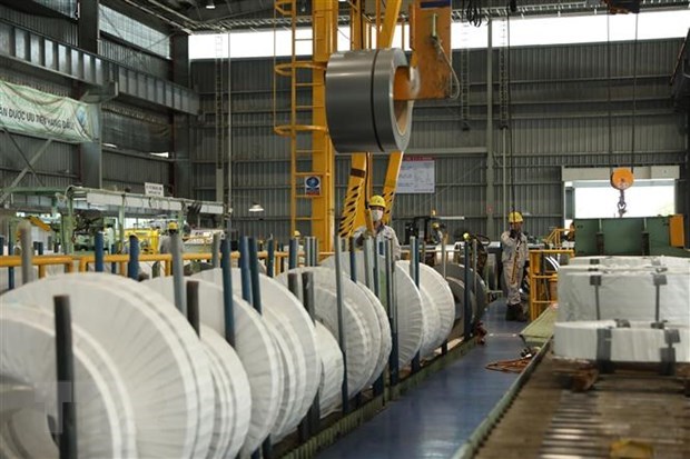 Producing rolled steel for export in JFE Shoji Steel Co., Ltd in Hai Phong (Photo: VNA)