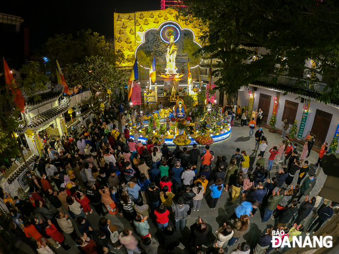 The Bat Nha Pagoda was packed with people on Lunar New Year's Eve to pray for good luck in the Lunar New Year.