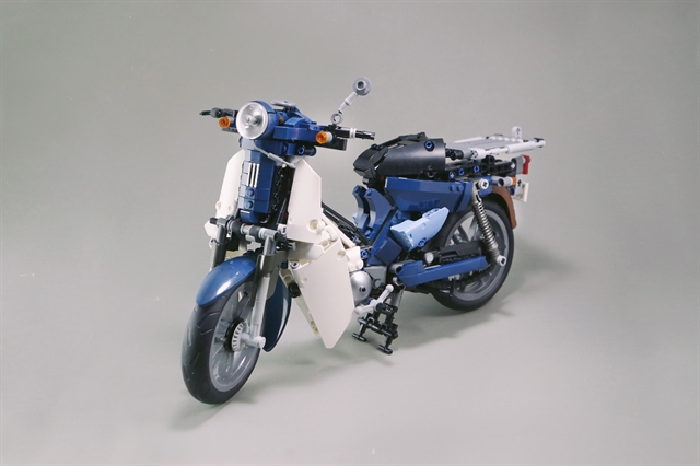 Not only famous with this project, Khang has been known as a talented Lego artist. This is a Honda Super Cub from Khang’s other Lego project. Photo courtesy of Huỳnh Khang.