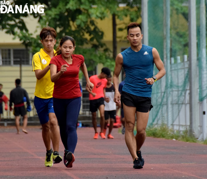 Thanh Phuc (in red T-shirt) is aiming to win her 4th SEA Games gold medal of her illustrious career at the 31st SEA Games which is slated to be held in Viet Nam later this year.