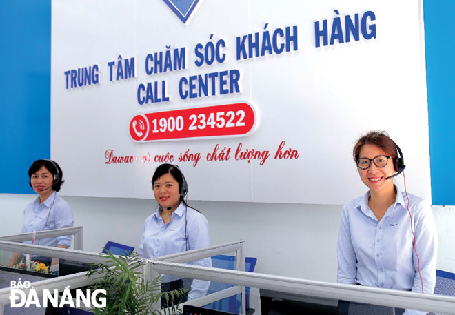 Công ty CP Cấp nước Đà Nẵng đã thực hiện chuyển đổi số trong quản trị doanh nghiệp về điều độ cấp nước; quản lý tiêu chuẩn chất lượng lẫn hoạt động chăm sóc khách hàng. 			             Ảnh: TRIỆU TÙNG