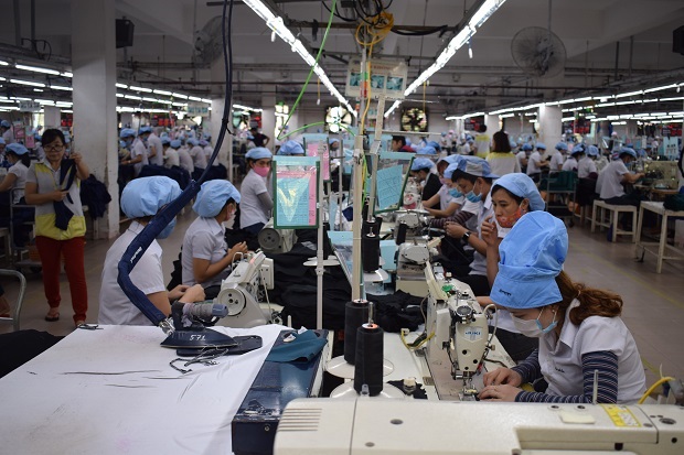 Workers at the Da Nang-based 29 March Textile and Garment JSC