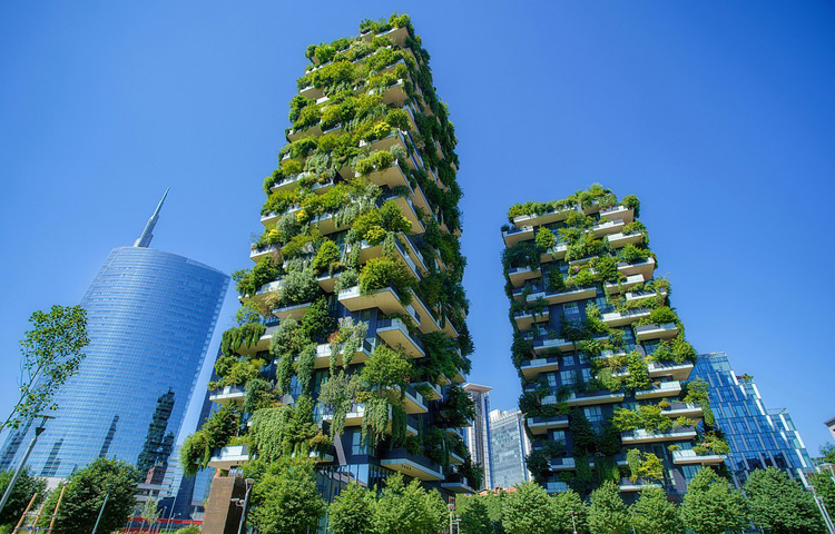 Hoàn thành cách đây 7 năm, chung cư Bosco Verticale tại Milan (Italy) bao gồm hai tòa tháp với ban công ngập cây cỏ - hình thành nên “hai tháp xanh”. Hơn 900 cây xanh được trồng tại công trình có chiều cao 111m này. Ảnh: Getty Images